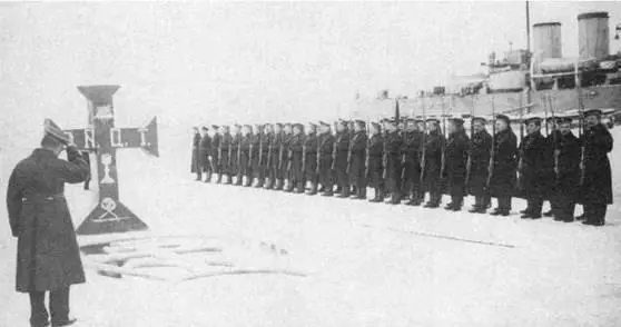 На Андрее Первозванном богослужение вверху крещение команды зимой 1914 г - фото 88