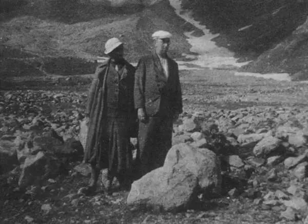Алексей Федорович и Валентина Михайловна Лосевы в горах Кавказа 19361937 гг - фото 37
