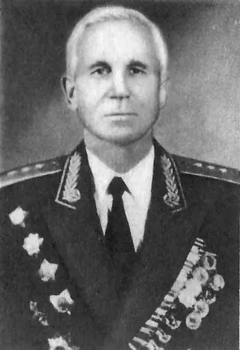 Генералполковник артиллерии Г Е Дегтярев начальник артиллерии Волховского - фото 20
