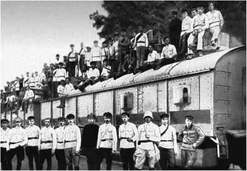 Бронепоезд 28 Туркестанский фронт 1920 год В конце концов большевики - фото 45