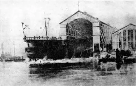 Дмитрий Донской во время спуска на воду 18 августа 1883 г С рисунка того - фото 6