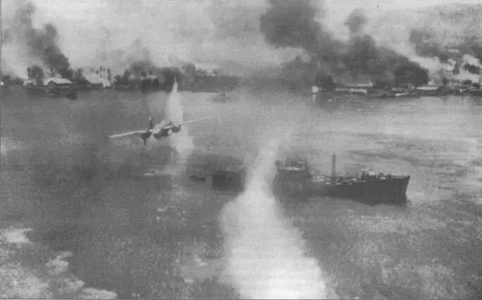 В25 из 38th BG атакует малый транспорт в СимпсонХарбор Рабаул Новая - фото 69
