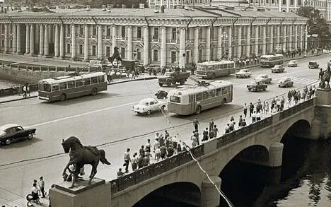 Нет Этого не может бытьНеужели то была я Я мирный обыватель культуры - фото 17