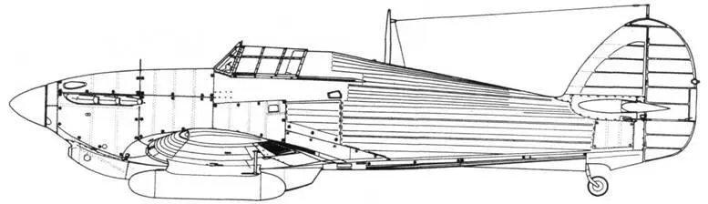 Hawker Hurricaae Mk I с экспериментальными подвесными топливными баками - фото 132