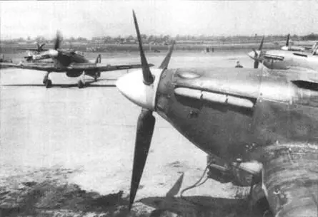 Харрикейны из 245й эскадрильи Олдергрув Белфаст май 1941 года - фото 28