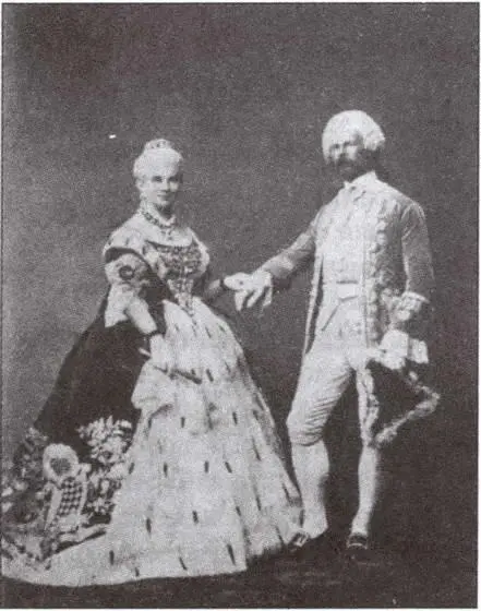 Королева Мария и принц Луитпольд в бальных костюмах 1864 г Фотография Йозефа - фото 23