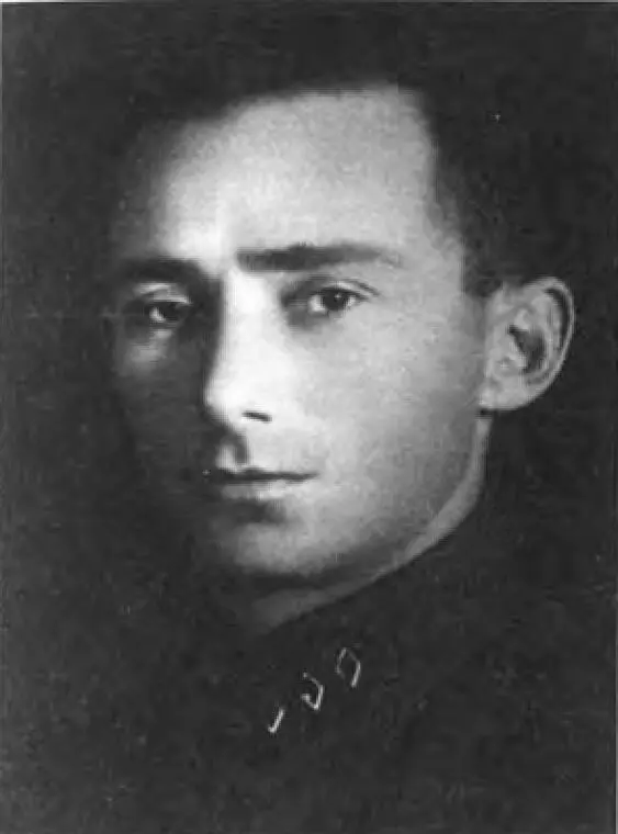 Федор Яковлевич Карин Москва 1933 г Федор Карин в редкие часы отдыха - фото 6