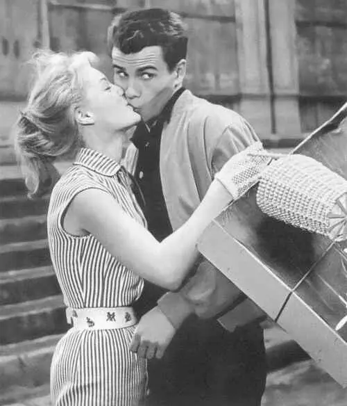 10 С Хорстом Буххольцем в фильме Монпти 1957 год 11 Фильм Христина - фото 11