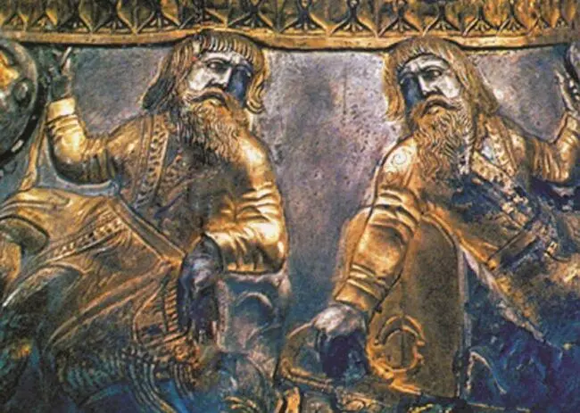 Фрагмент со скифской вазы из кургана Гайманова могила Запорожская обл Почему - фото 98