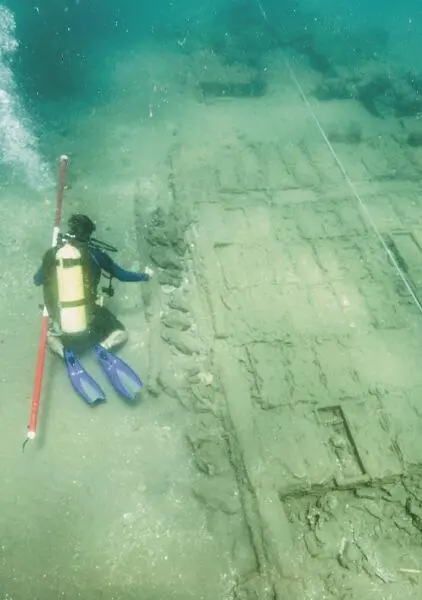 Подводные раскопки Современное фото Таково краткое представление результатов - фото 185
