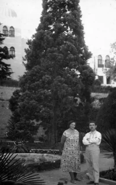 Мила Мара папа Гриша и мама Соня 21 сент 1929 г Быстро пролетели школьные - фото 23
