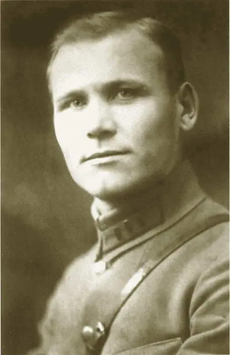ИС Конев командир 50го стрелкового полка Середина 1930х гг Анна - фото 13