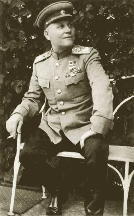 ИС Конев в Вене 1946 г АВ Конева в Вене 1945 г - фото 40
