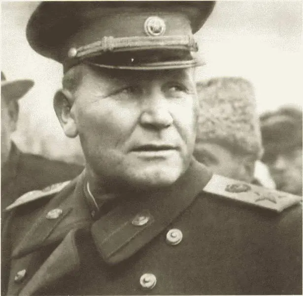 ИС Конев командующий Прикарпатским военным округом Начало 1950х гг - фото 45
