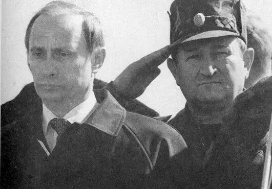 Верховный главнокомандующий В В Путин Чечня март 2000 г На учениях - фото 55