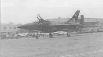 Самолет F105B 575783 для сокращения длины пробега выпущен тормозной - фото 28
