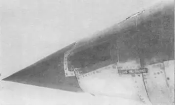 По левому борту в носовой части фюзеляжа F105В установлена 20мм - фото 32
