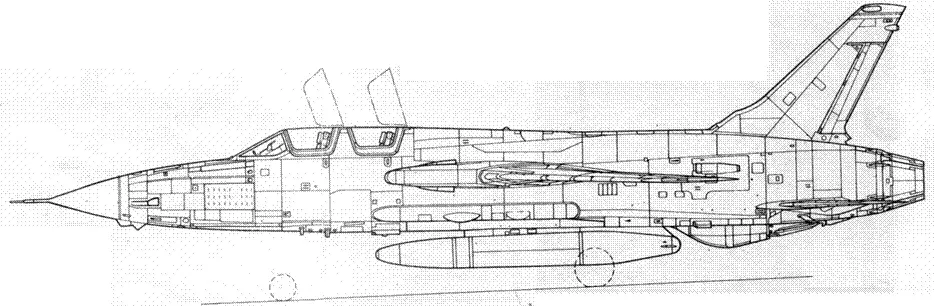 F105G с 650галлонным подфюзеляжным баком и встроенной внизу фюзеляжа системой - фото 73