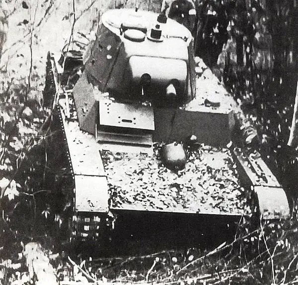 Огнемётный танк ХТ133 на манёврах Киевского Особого военного округа 1940 год - фото 138
