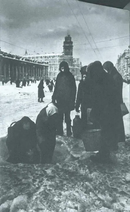 ИЛЛЮСТРАЦИИ В осажденном Ленинграде Февраль 1942 г - фото 7