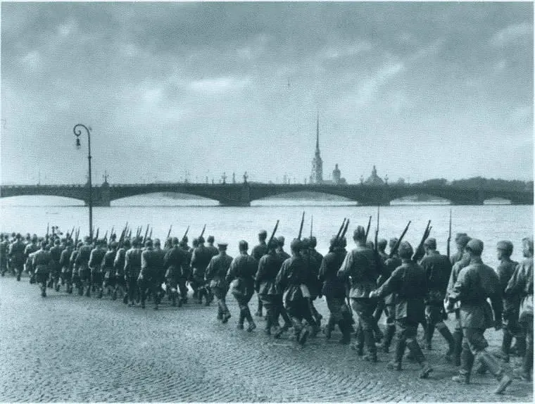 Мобилизация в Ленинграде Лето 1941 г Зенитные установки на набережной - фото 9