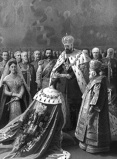 Коронование Марии Федоровны 1883 г Императрица поднялась с колен и Царская - фото 224