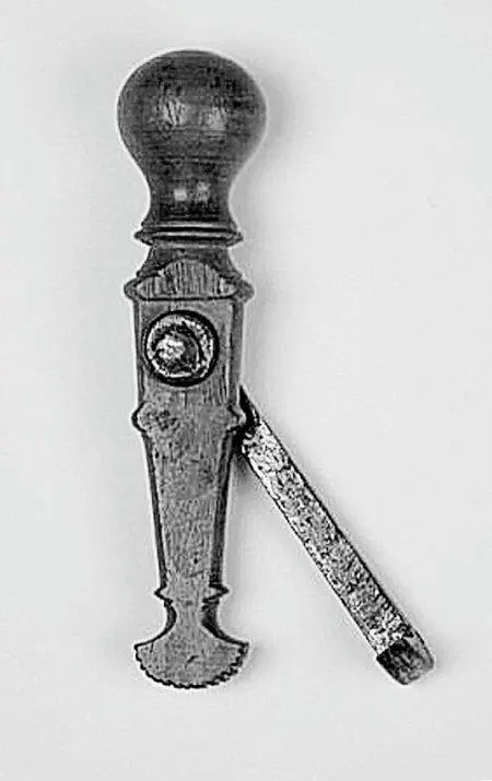Пеликан с деревянной ручкой Франция 15501750е гг Ключи зубодёрные - фото 130