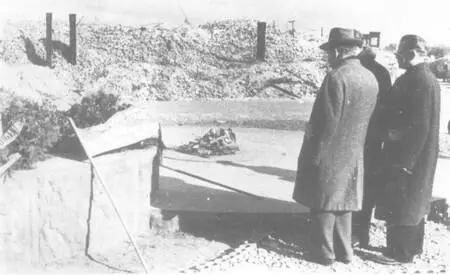 На руинах Варшавского гетто 1947 Авторский вечер в Центральном доме Красной - фото 16