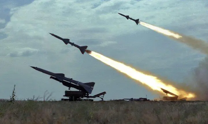 Комплекс С75 обеспечивал суверенитет отечественного воздушного пространства - фото 30