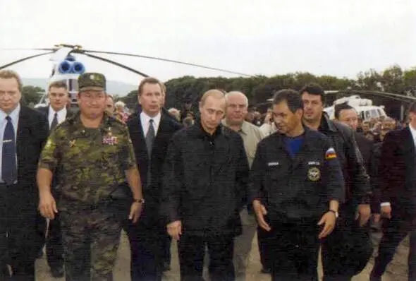 Поездка В Путина по Ставрополью в дни ликвидации последствий наводнения - фото 89
