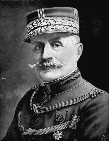 В 1907 г Фердинанд Фош производится в бригадные генералы занимая до 1911 г - фото 87