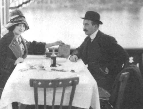 Мой двоюродный брат Григри Адельханов с женой Ниной в Европе 1912 фото 28 - фото 43