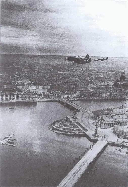 МиГи одного из истребительных авиаполков ПВО над Ленинградом Истребитель - фото 35