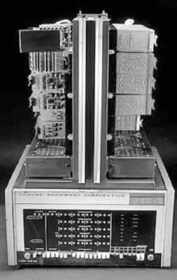 PDP8 самая продаваемая вычислительная машина 1960х годов Объем памяти в - фото 20