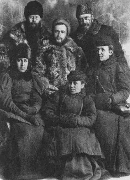 Л А Сулержицкий с группой сопровождающих духоборовпереселенцев в Канаду - фото 6