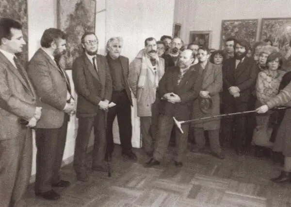 Открытие посмертной выставки А Зверева Второй слева С Ямщиков Далее В - фото 24