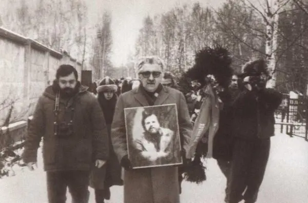 Похороны художника С портретом А Зверева В Немухин Могила художника на - фото 26