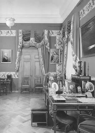 Кабинет Великого князя Константина Константиновича в восстановленном - фото 64