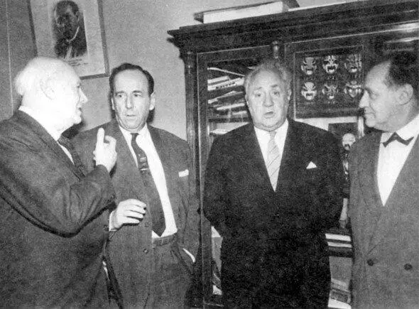С Ю Завадским М Жаровым и А Эскиным 60е годы С Е Фурцевой 1968 г - фото 71