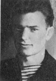 Торпедист В А Абалихин Шифровальщик Ф В Егоров Рулевойсигнальщик - фото 26