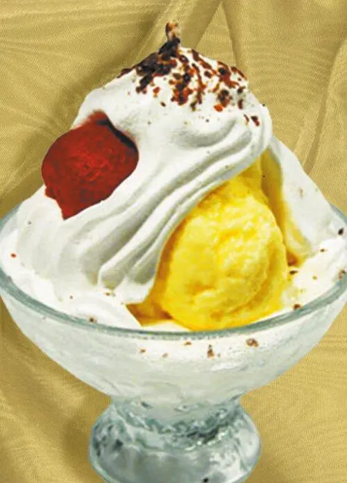 Десерт Романтика Тортмороженое Черный лес Десерт из мороженого с фруктами - фото 4