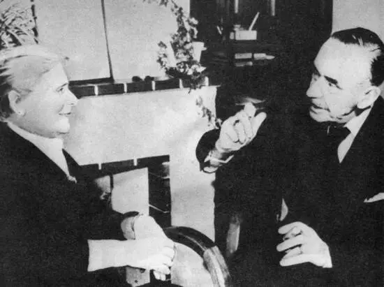 Катя и Томас Манн 1953 Томас Манн КОММЕНТАРИЙ На повороте по сути - фото 25