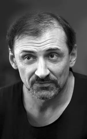 Если включить телевизор то его гипнотическая сила тут же окутывает своим - фото 22