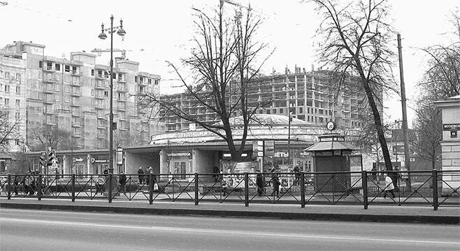 Станция метро Фрунзенская Фото 2013 г В 19301940х гг в имевшихся здесь - фото 140