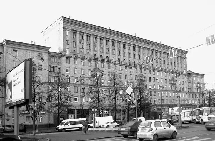 Московский проспект 193 Фото 2013 г Виктор Цой Летом 1981 г Виктор - фото 255