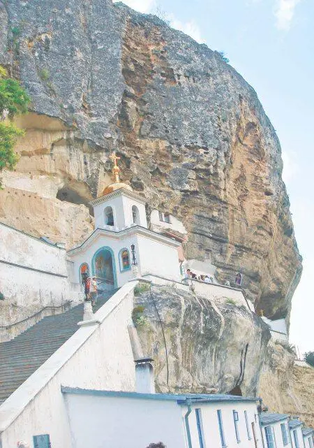 Надвратная церковь Успенского монастыря в Крыму Фотография сделана ГВ - фото 425