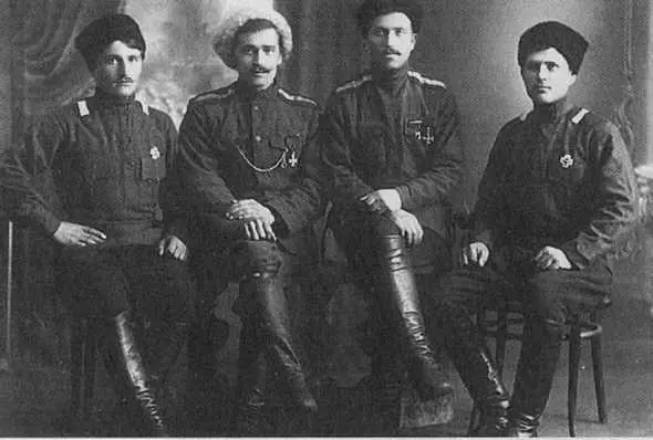 Подхорунжие и вахмистры ст Кармалиновской Лабинского отдела ККВ прошедшие с - фото 11