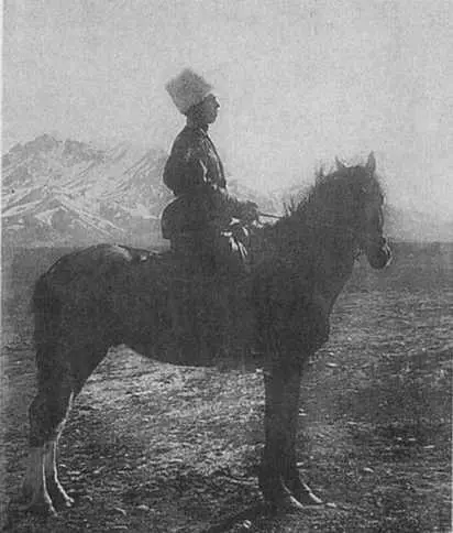 Казак на Персидском фронте 1916 г Смотр казачьим частям Кавказский фронт - фото 54