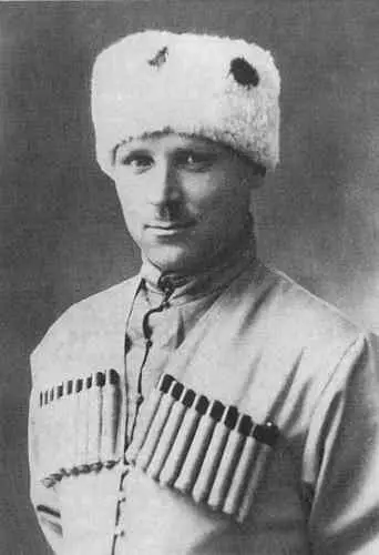 Полковник Ф И Елисеев Тур Франция 1925 г Парад джигитов впереди - фото 75