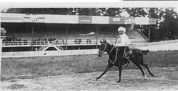 Полковник Зеленков с пикой Франция 1925 г Укол шара полковник Елисеев - фото 79